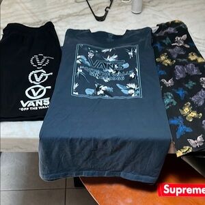 Vans Graphic T-Shirt x2 and shorts